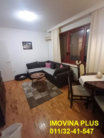 Kneževačka | 4zida.rs