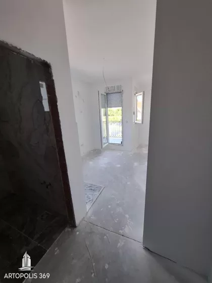 Surčin (mesto) | 4zida.rs