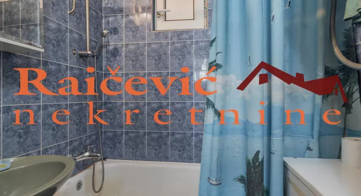 Četvoroiposoban stan | 4zida