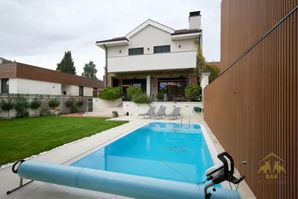 Adamovićevo Naselje | 4zida.rs