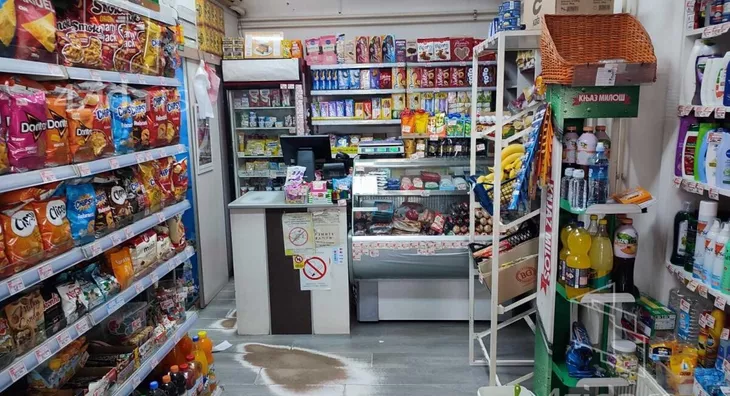 Lokal | 4zida