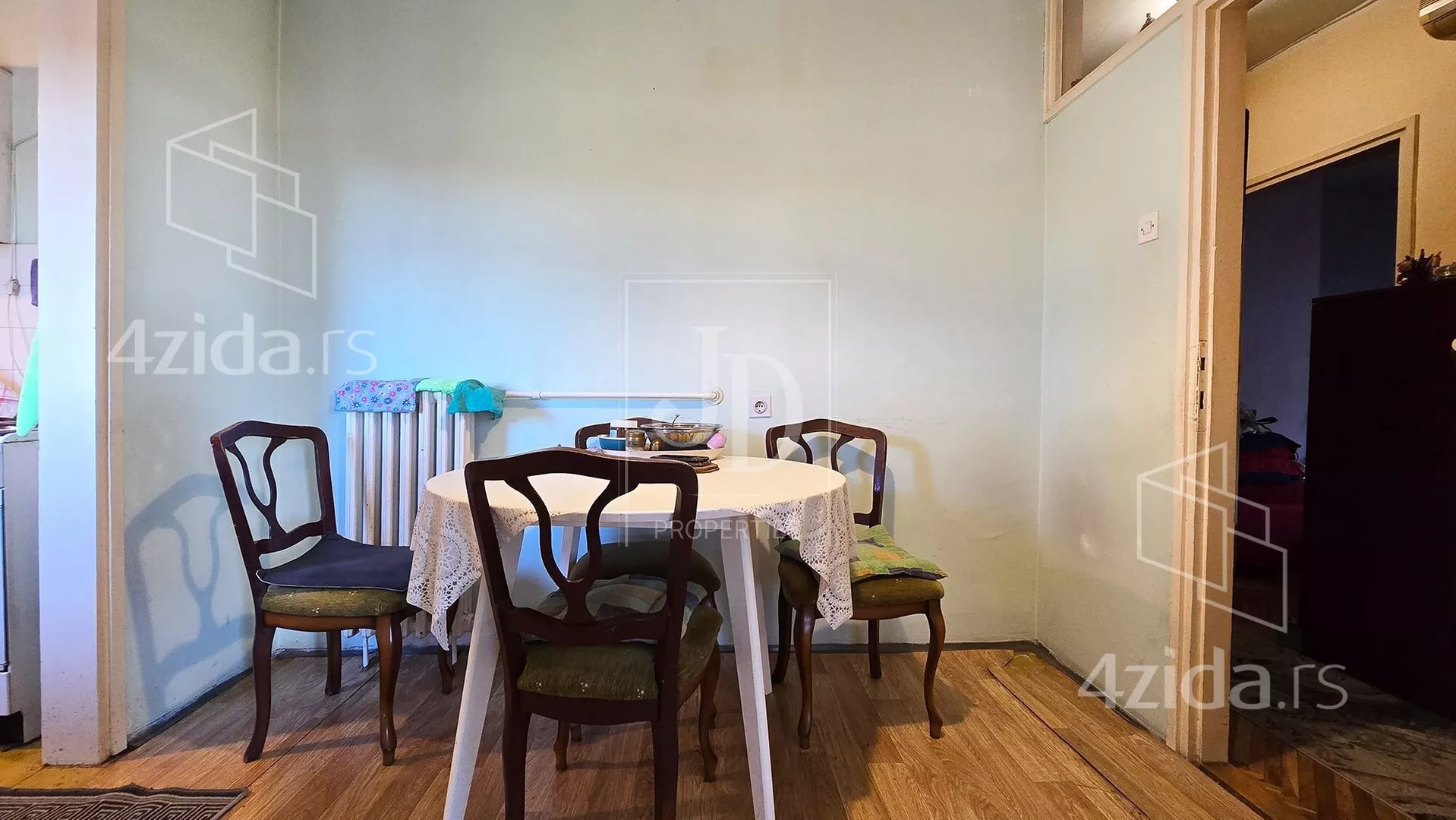 Troiposoban stan | 4zida