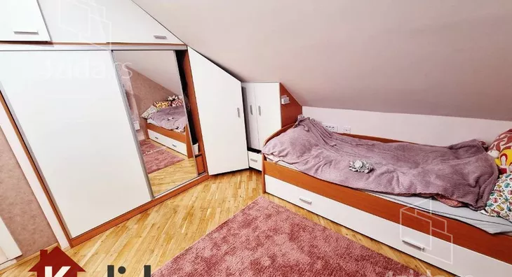 Šestosoban stan | 4zida