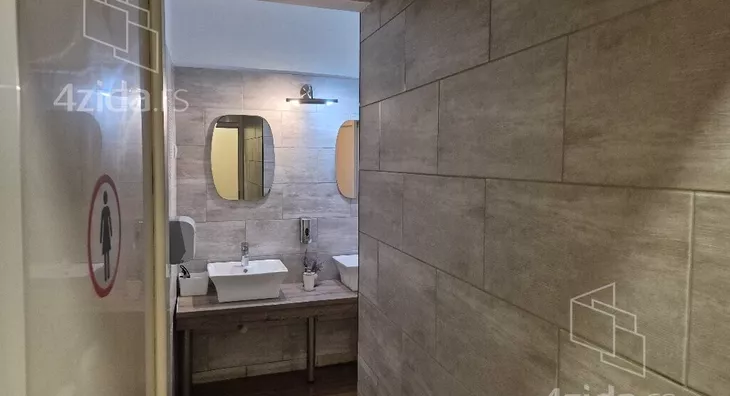 Turistički objekat | 4zida