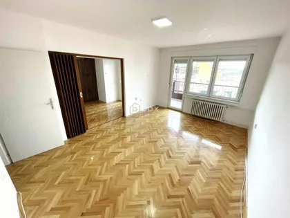 Ekonomski/Pravni Fakultet | 4zida.rs