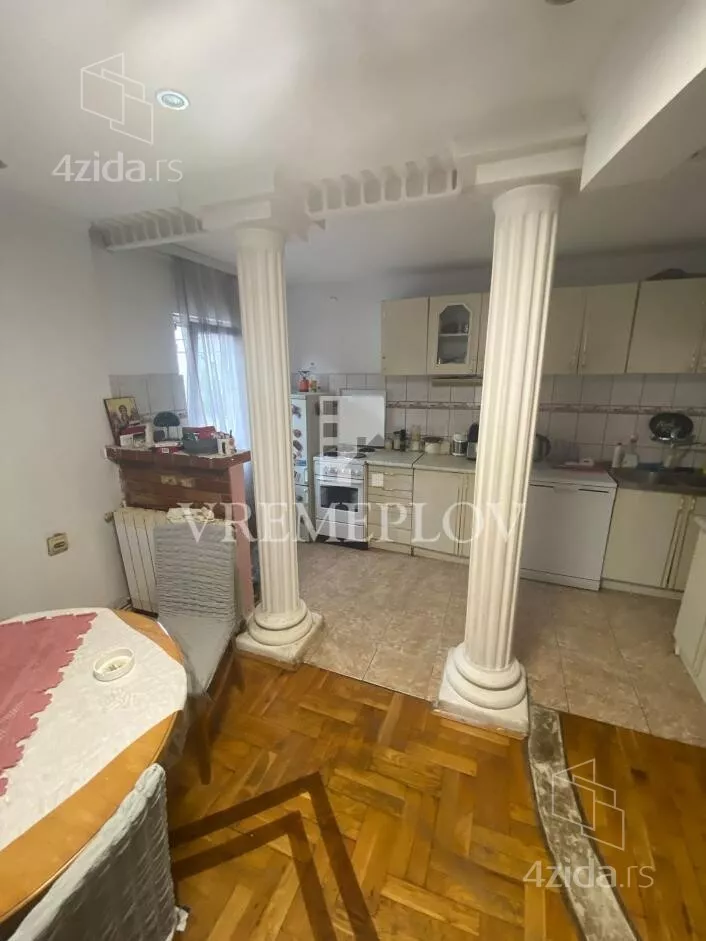 3-etažna kuća | 4zida