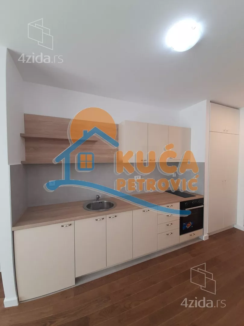 Garsonjera | 4zida