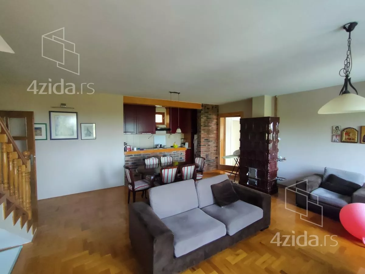 Kuća | 4zida