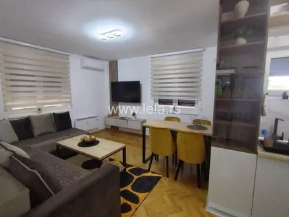 Kraljevačka | 4zida.rs