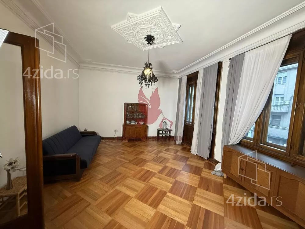 Četvoroiposoban stan | 4zida