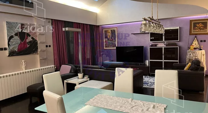 Sedmosoban stan | 4zida