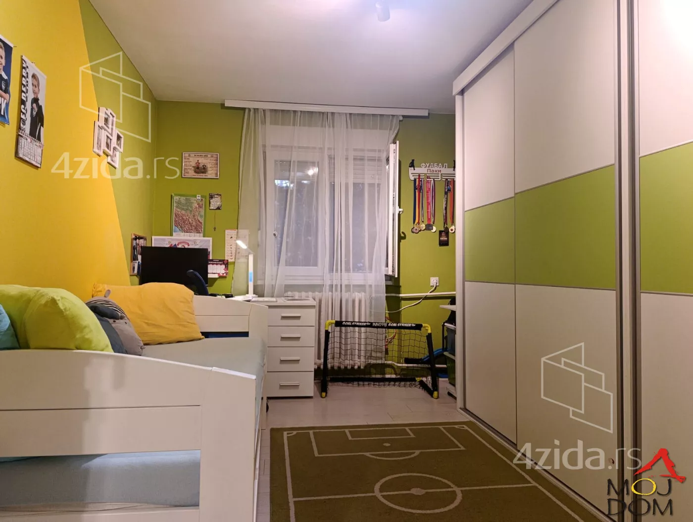 Četvorosoban stan | 4zida