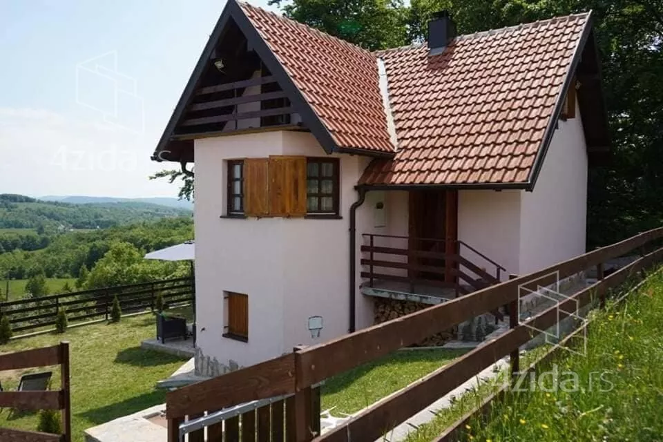 3-etažna kuća | 4zida