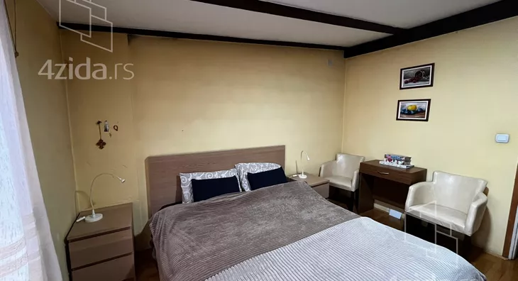 Šestosoban stan | 4zida