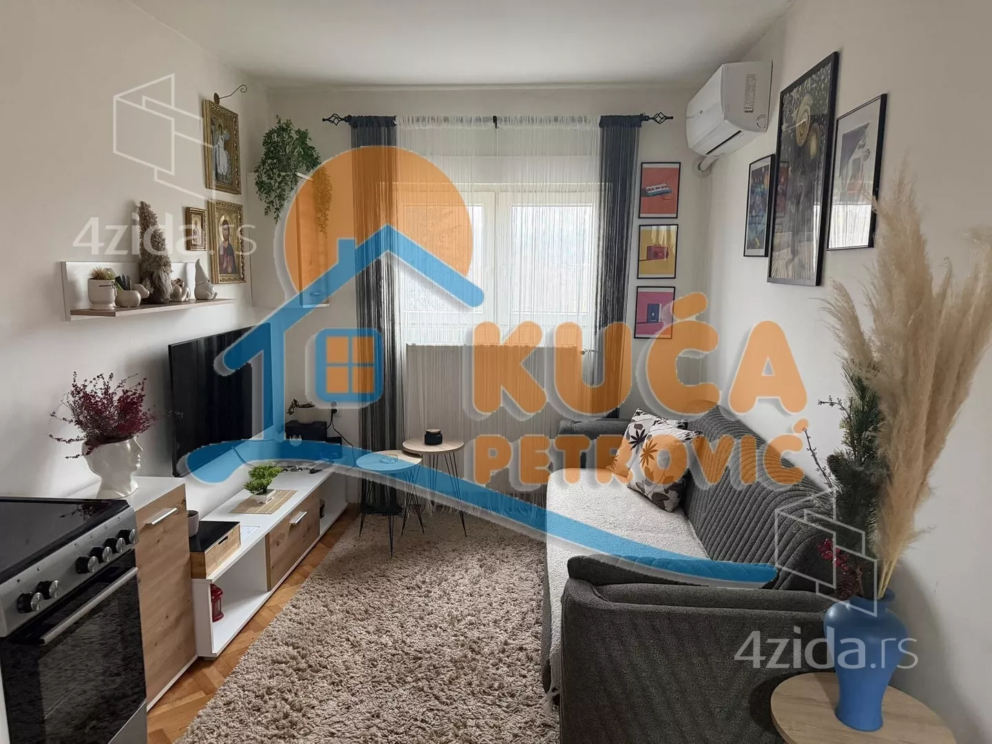 Jednoiposoban stan | 4zida