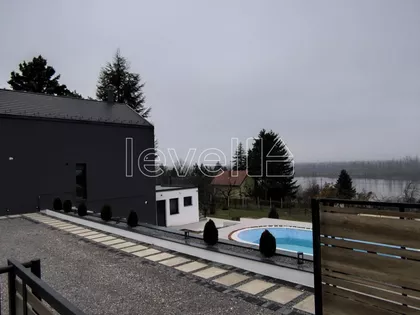 Čerević | 4zida.rs