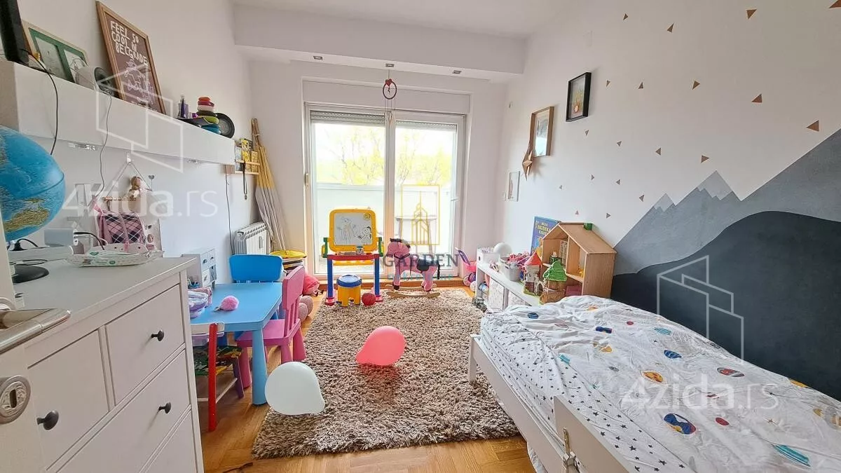 Troiposoban stan | 4zida