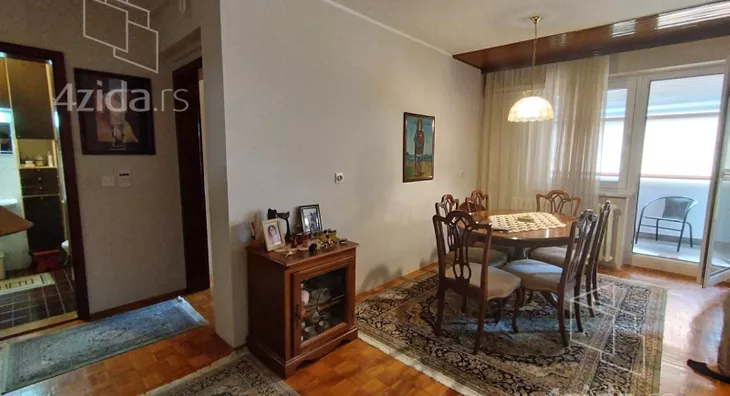Troiposoban stan | 4zida