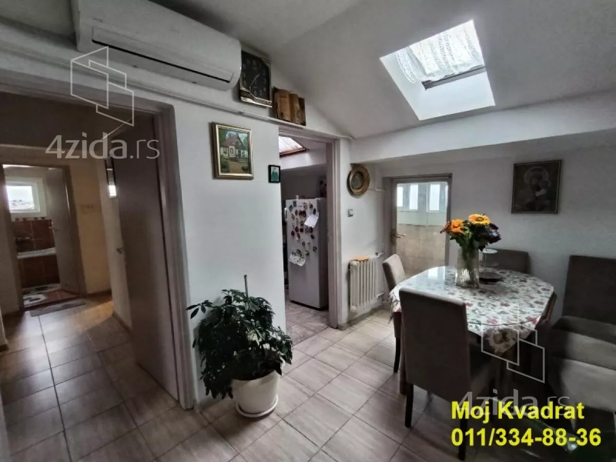 Troiposoban stan | 4zida