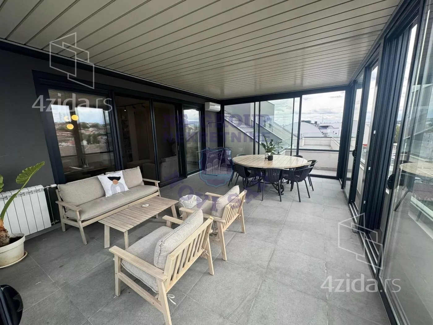 Četvorosoban stan | 4zida