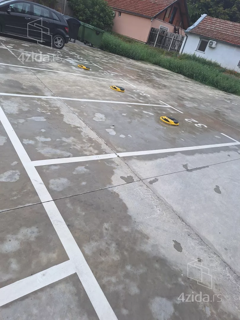 Parking | 4zida