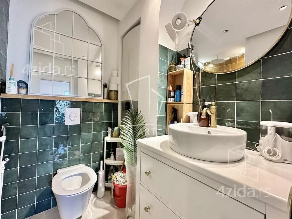 Petosoban stan | 4zida