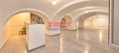 Gimnazijska | 4zida.rs