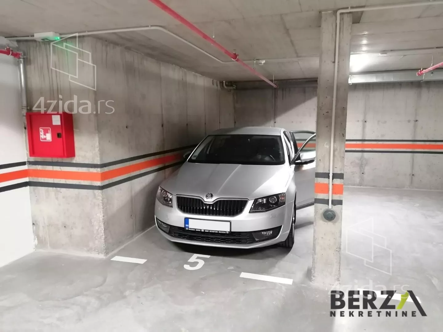 Garaža | 4zida