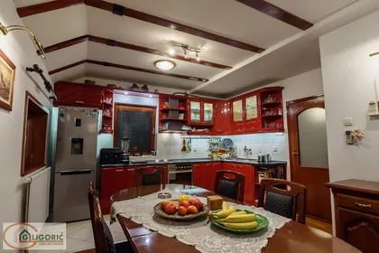 Šantićeva | 4zida.rs