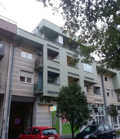 Branimira Ćosića 23 | 4zida.rs