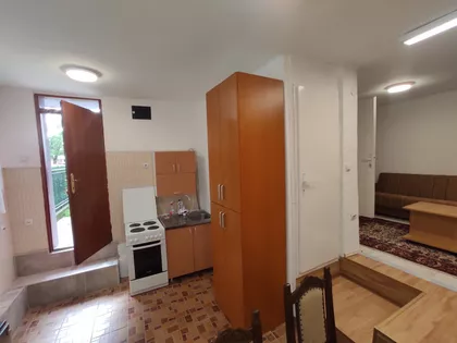 Momčila Radivojevića 2 | 4zida.rs