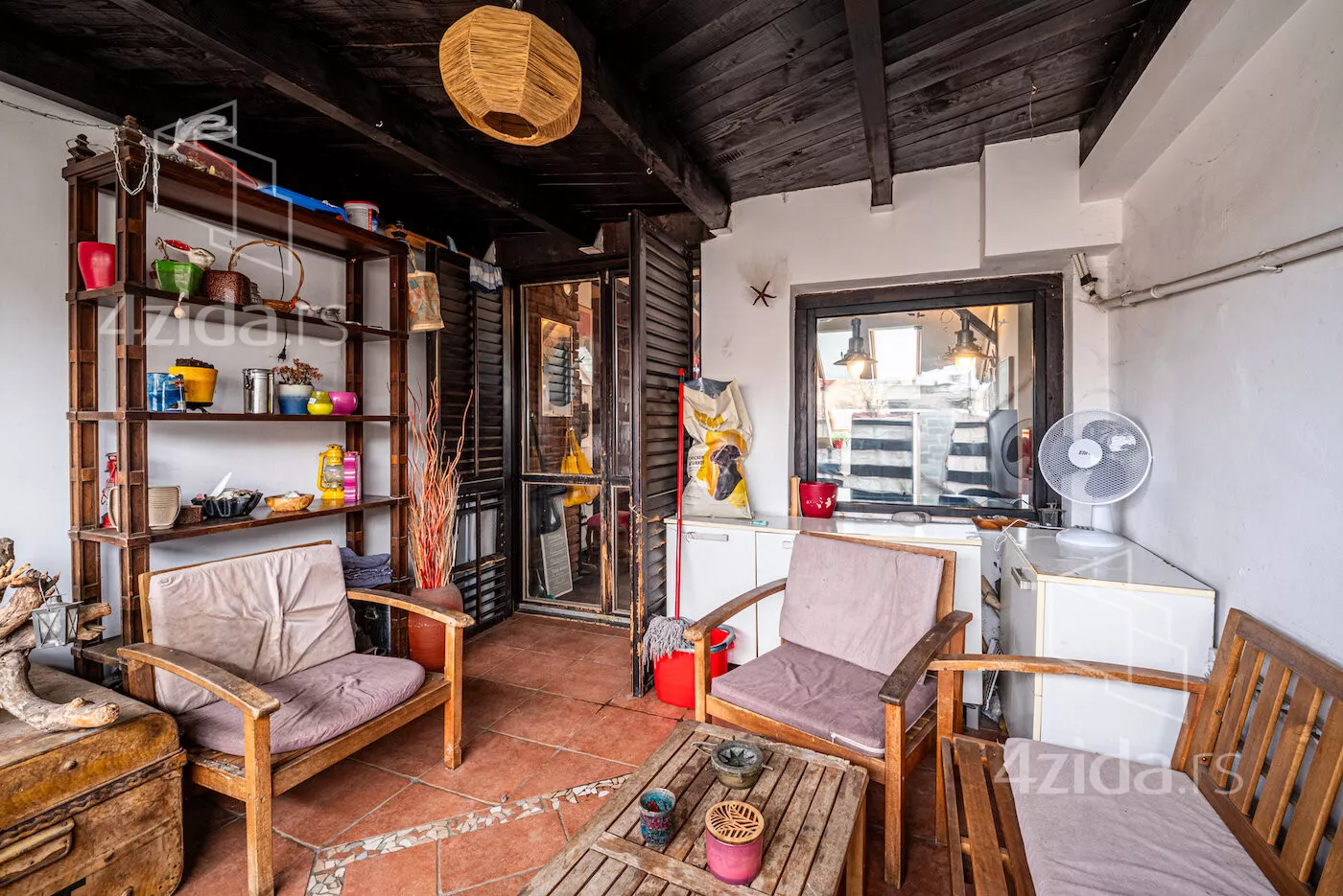 Četvoroiposoban stan | 4zida