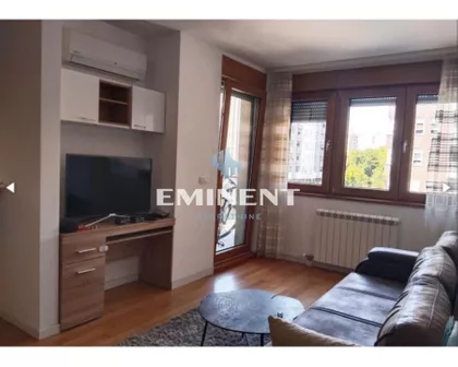 Uroša Martinovića | 4zida.rs