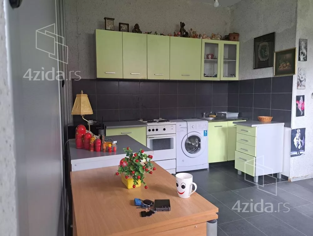 Garsonjera | 4zida