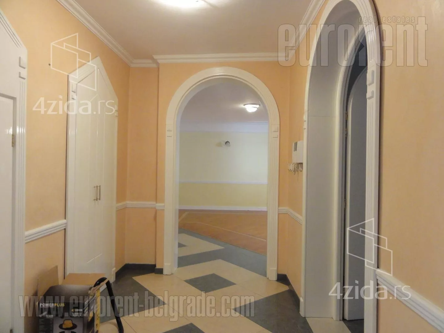 3-etažna kuća | 4zida