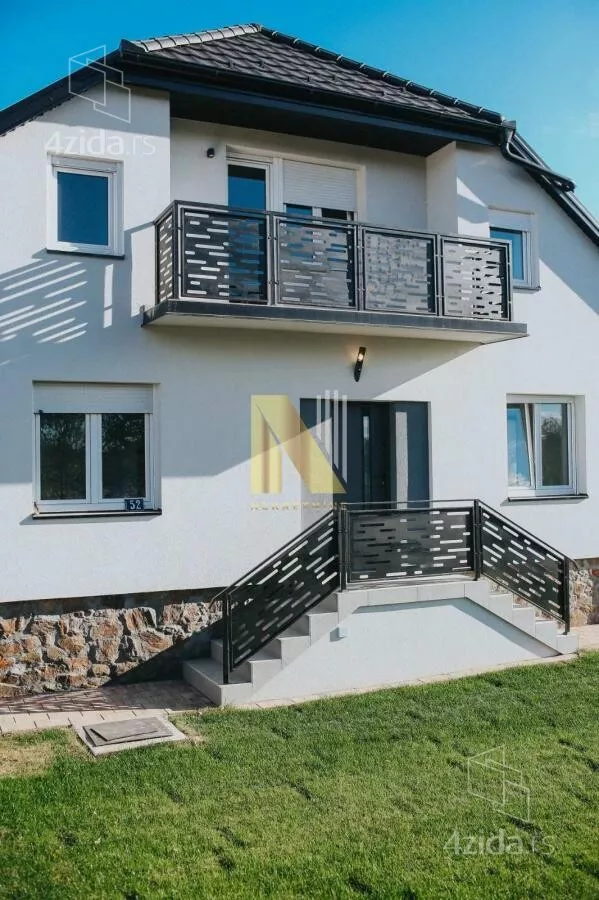 Kuća | 4zida