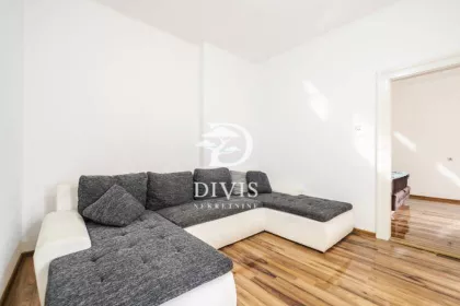 Maksima Gorkog bb | 4zida.rs