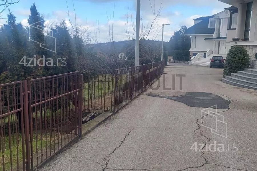 Građevinsko zemljište | 4zida