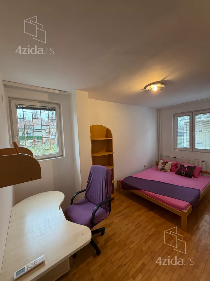 Petosoban stan | 4zida