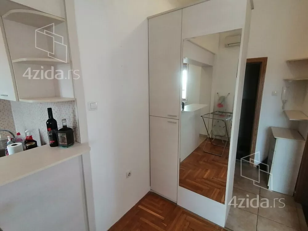 Garsonjera | 4zida