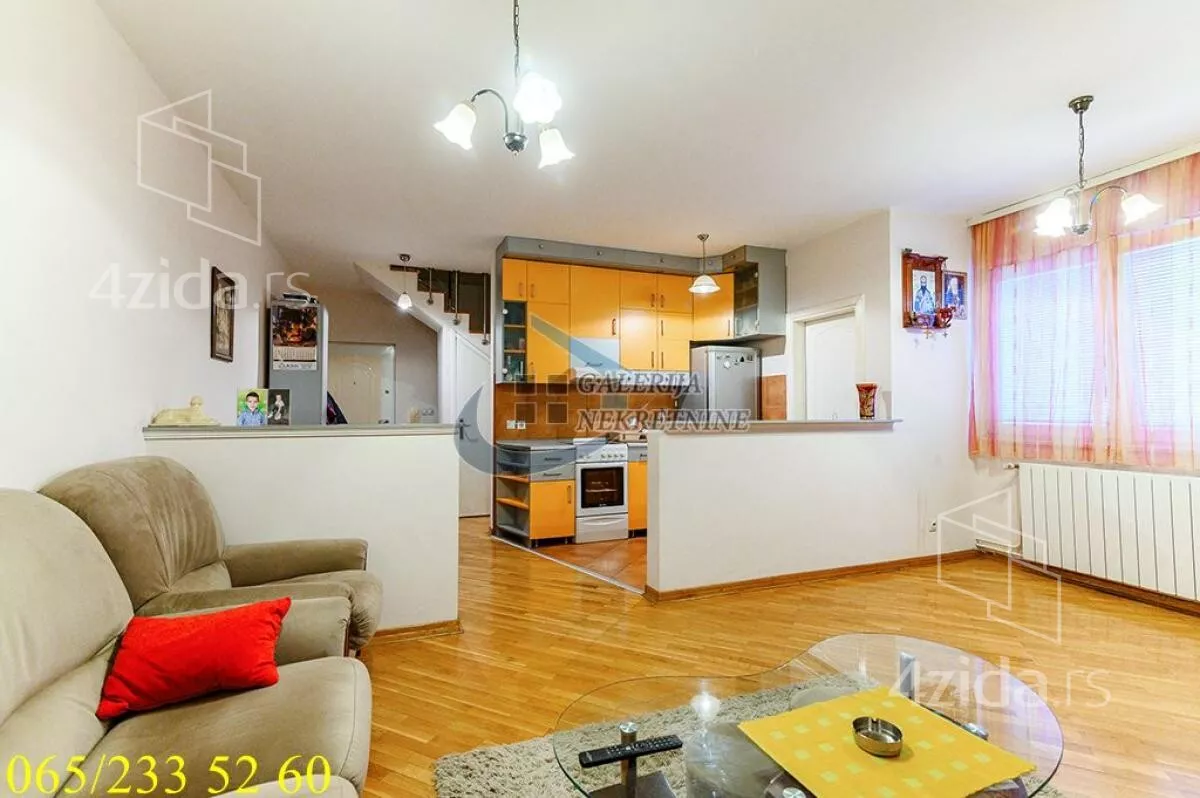 Četvorosoban stan | 4zida