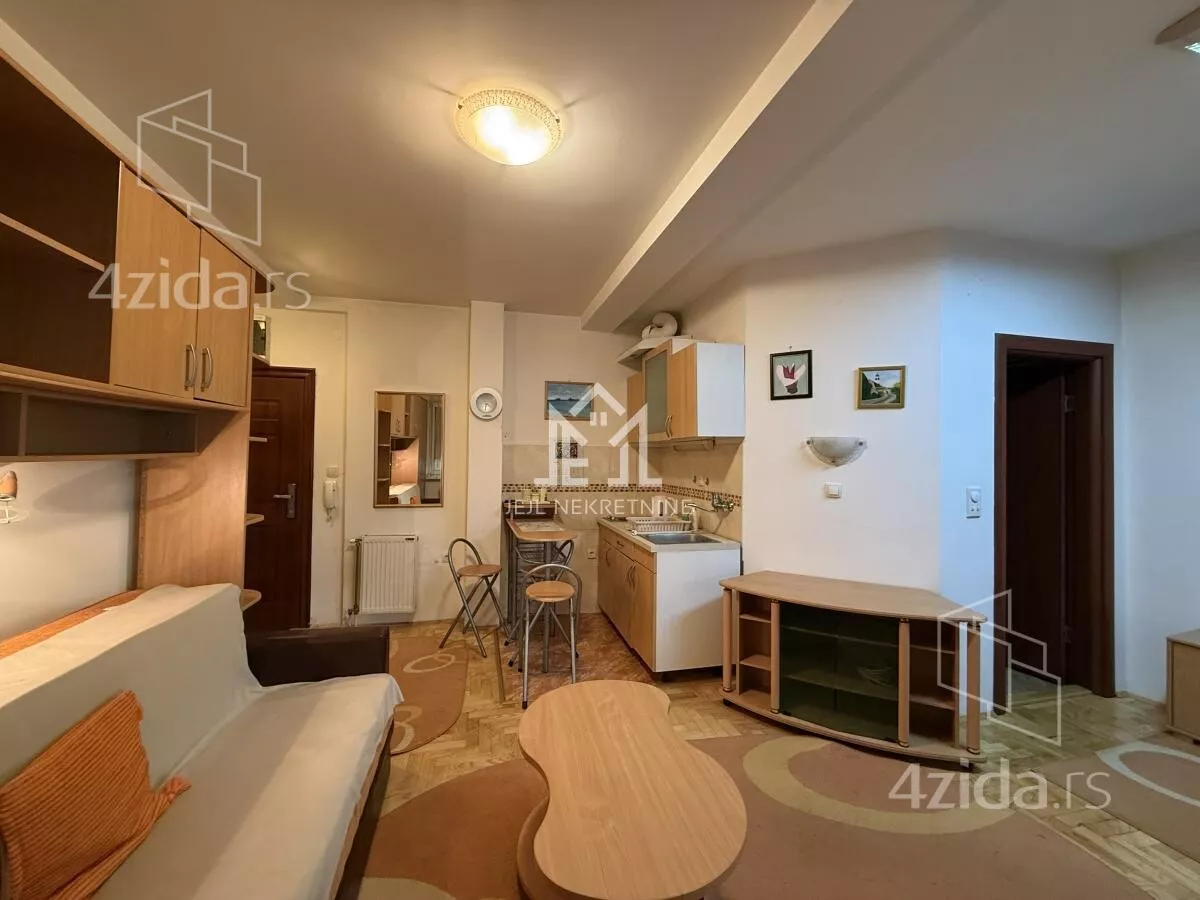 Garsonjera | 4zida