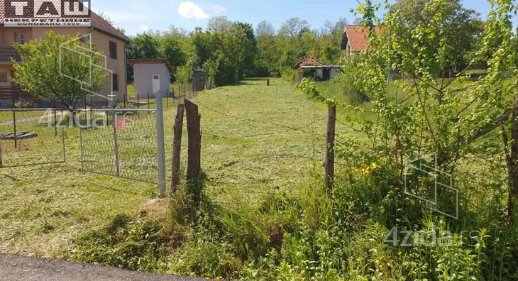 Plac | 4zida