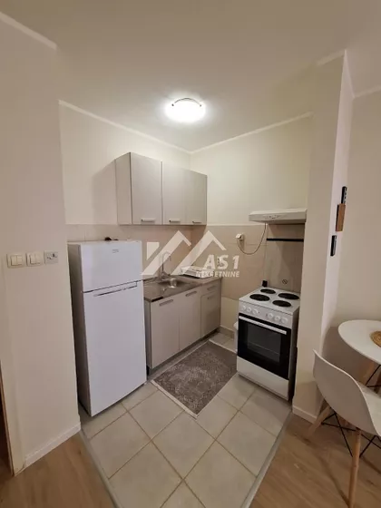 Valentina Vodnika | 4zida.rs