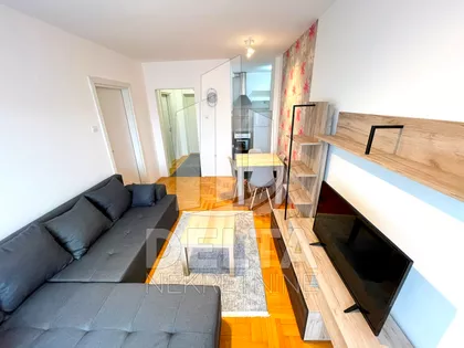 Romanijska | 4zida.rs