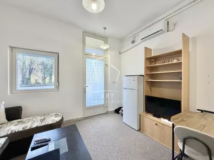 Srzentićeva | 4zida.rs