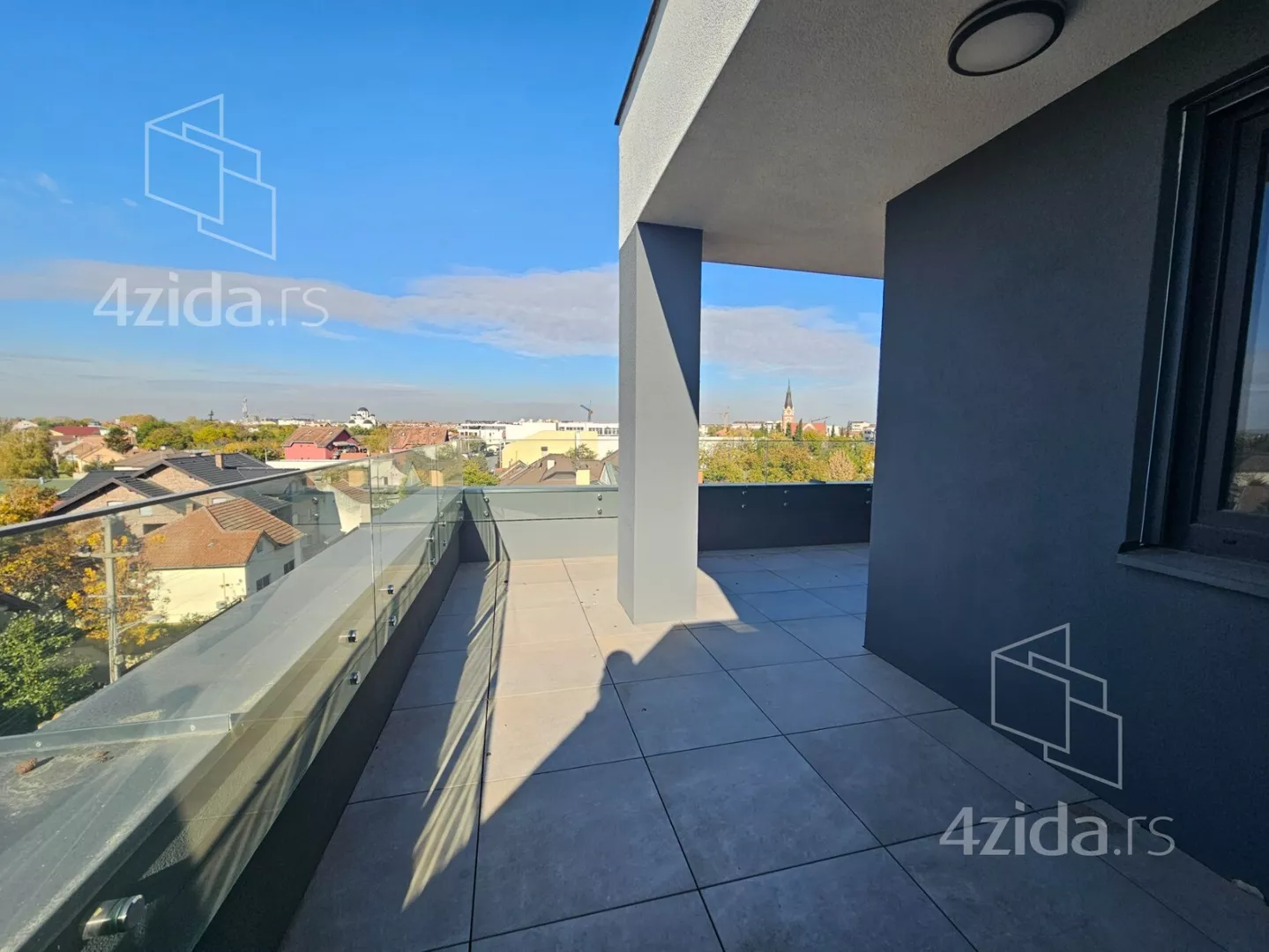 Četvorosoban stan | 4zida