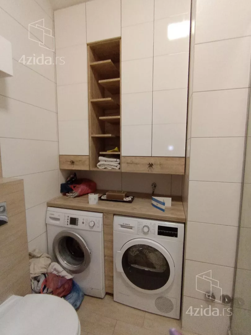 Četvoroiposoban stan | 4zida