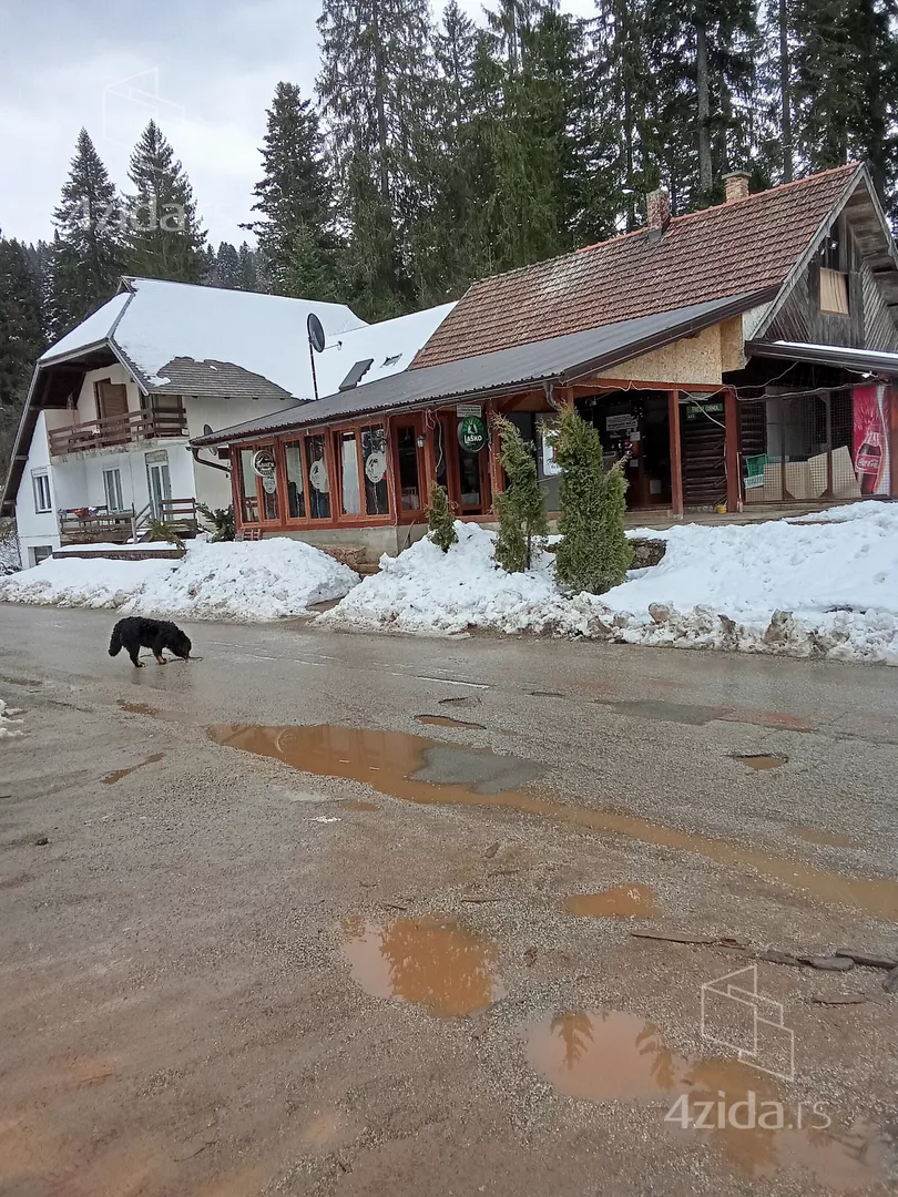 Turistički objekat | 4zida