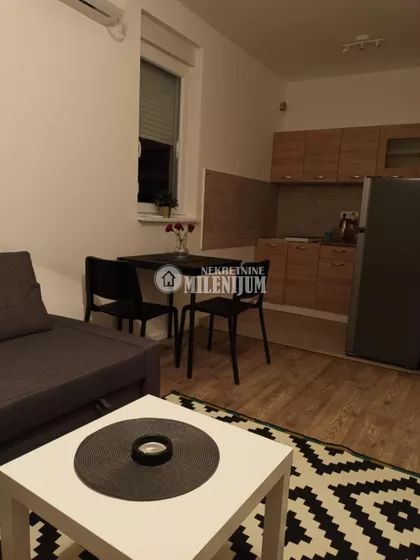 Inđijska | 4zida.rs